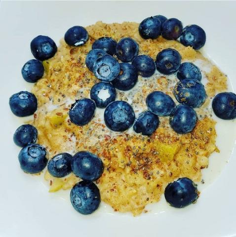 Blueberry and Apple Oat Bowl
