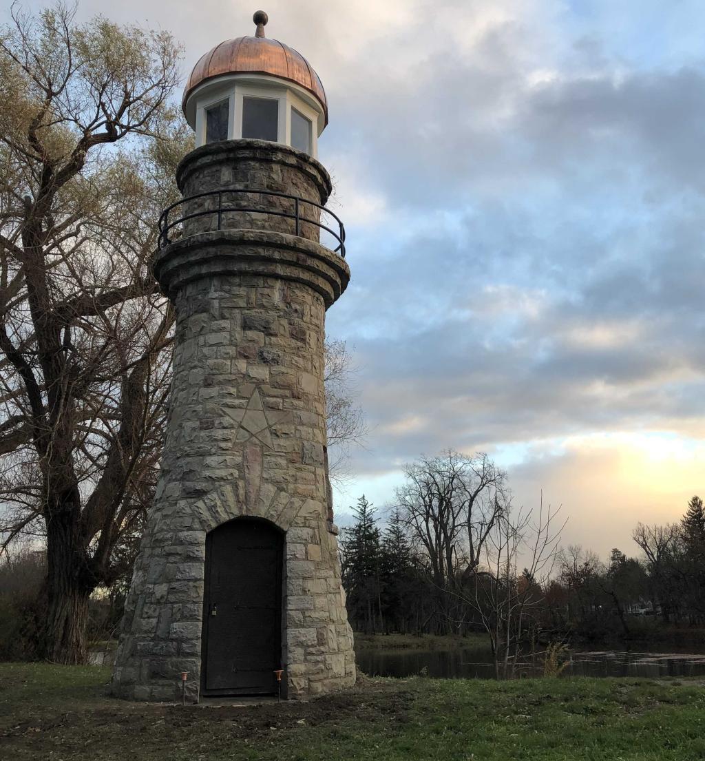 Como Lake Light House 
